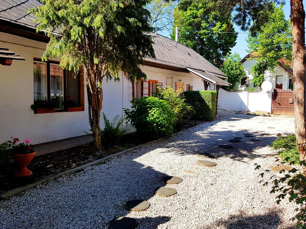 Kúti Vendégház Bakonykuti Extérieur photo
