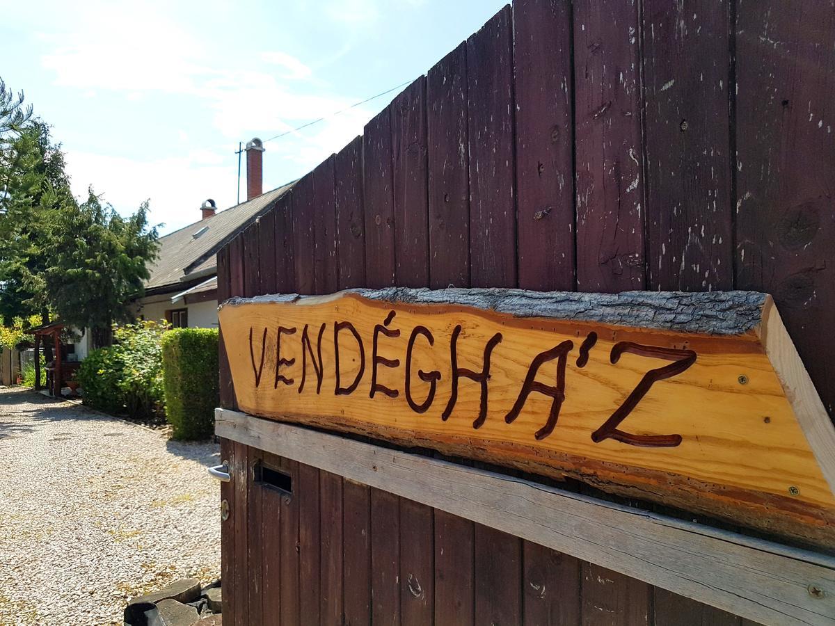 Kúti Vendégház Bakonykuti Extérieur photo